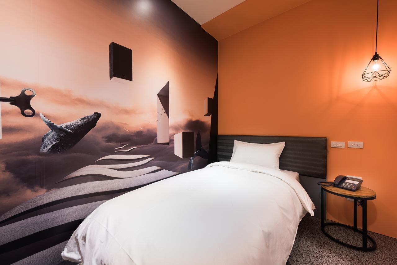 Hotel Half Taizhong Zewnętrze zdjęcie