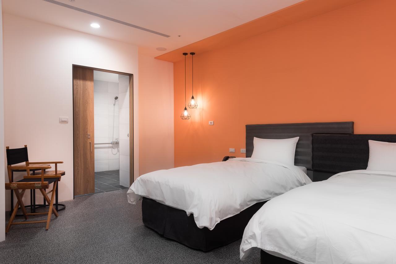 Hotel Half Taizhong Zewnętrze zdjęcie